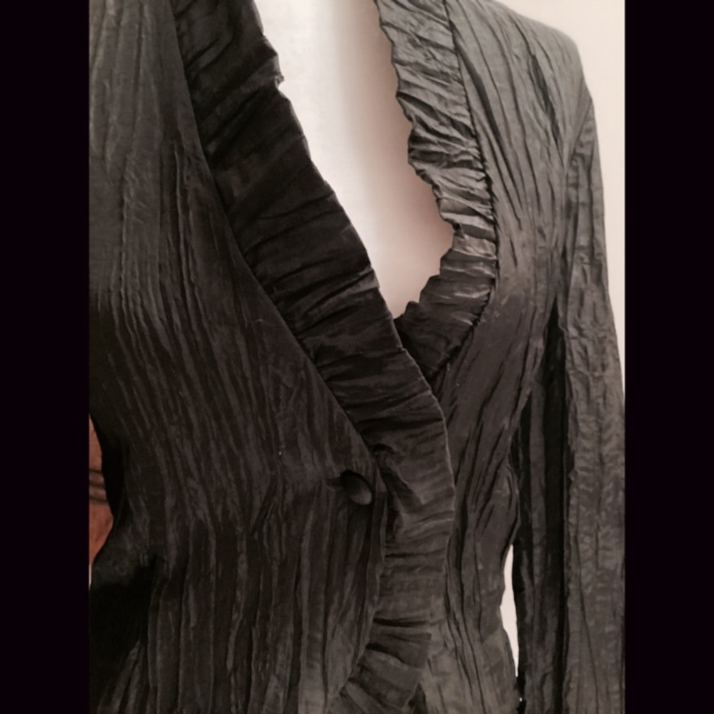 Stylish jacket by Joseph Ribkoff - Picture 2 of 4